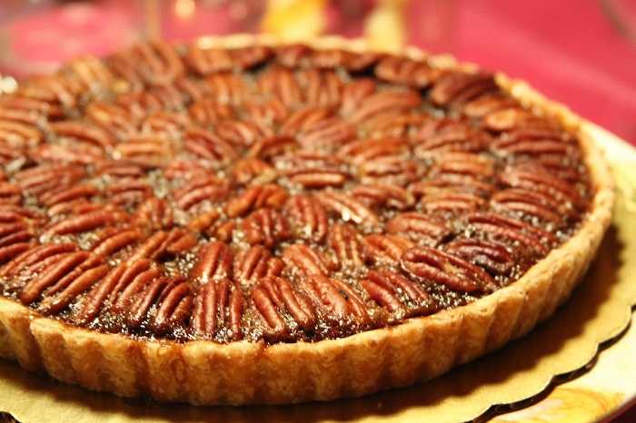 Top 11 Christmas Foods and Drinks