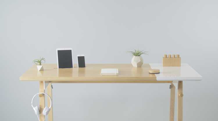 The Best Modern Desk For Apple Users