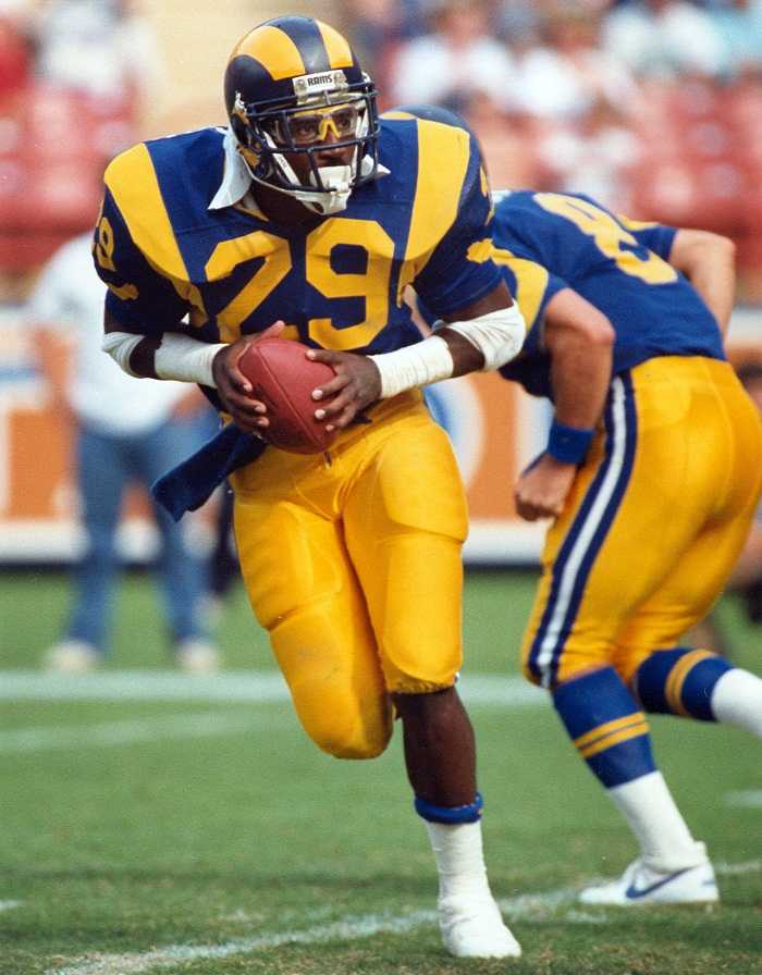 9 NFL Legends Who Never Won A Super Bowl