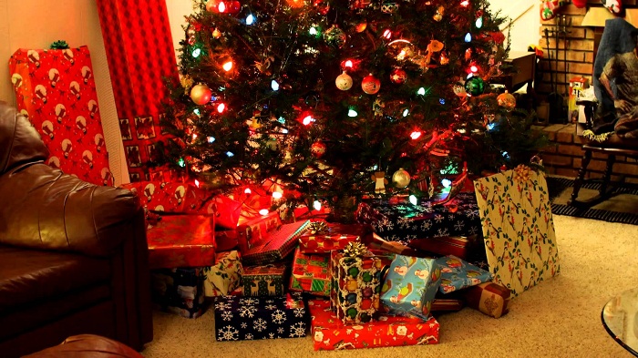 Top 10 Reasons Why Christmas Is The Best Time Of The Year!