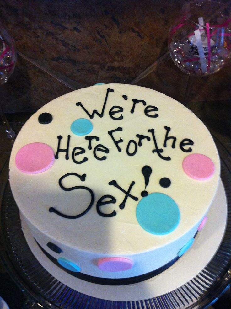10 Fantastic Gender Reveal Cakes